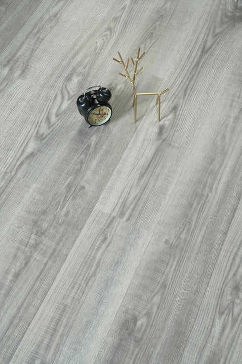 Elegant Lighting Legacy Luxury Vinyl Flooring 7 x 48 x 5.5mm 12 mil in Fossil oak Grey in Fossil Oak Gray Finish Model: LVFGRY01-7-5.5-V2
