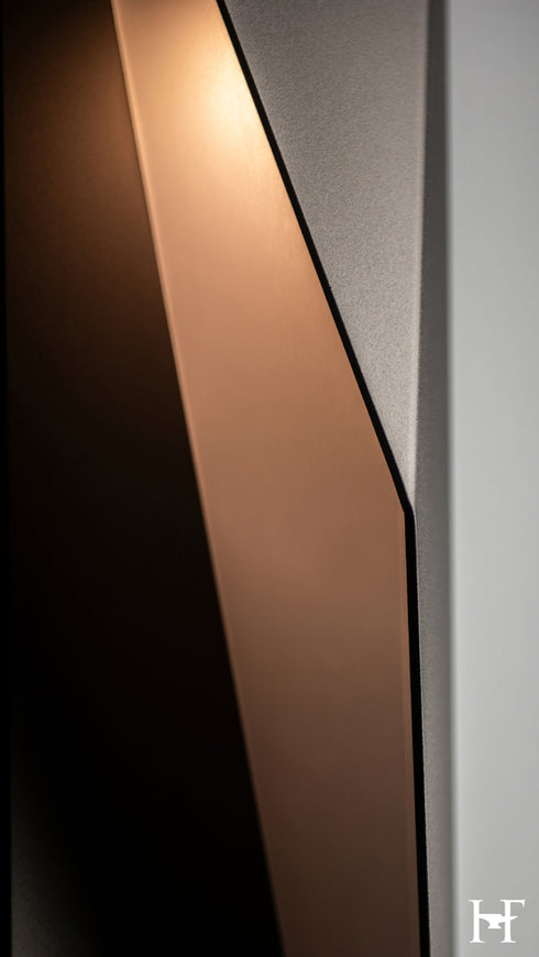 Hubbardton Forge Carbon Medium Outdoor Sconce in Coastal Oil Rubbed Bronze Finish Model: 302043-SKT-RGT-14