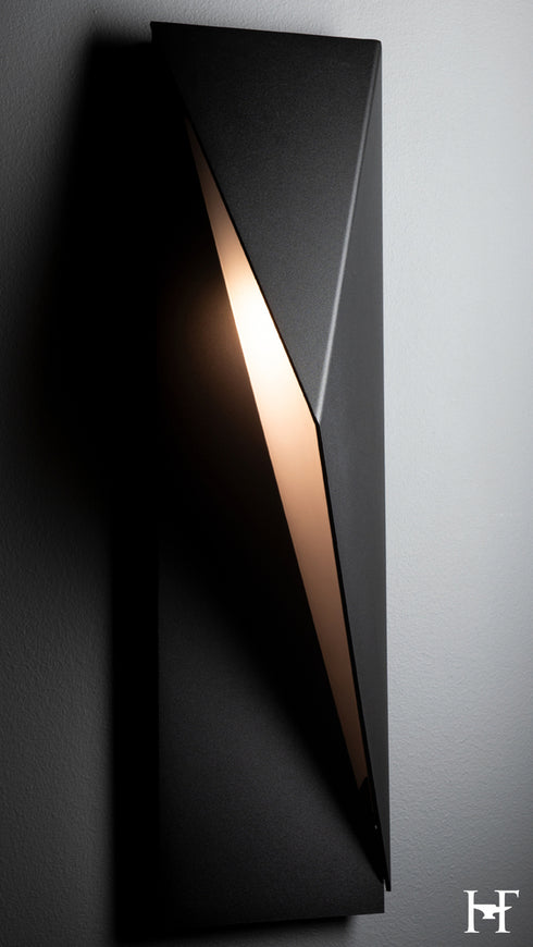 Hubbardton Forge Carbon Small Outdoor Sconce in Coastal Black Finish Model: 302042-SKT-RGT-80