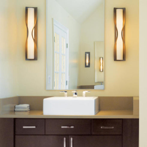 Hubbardton Forge Dune Large Sconce in Bronze Finish Model: 204795-SKT-05-GG0347