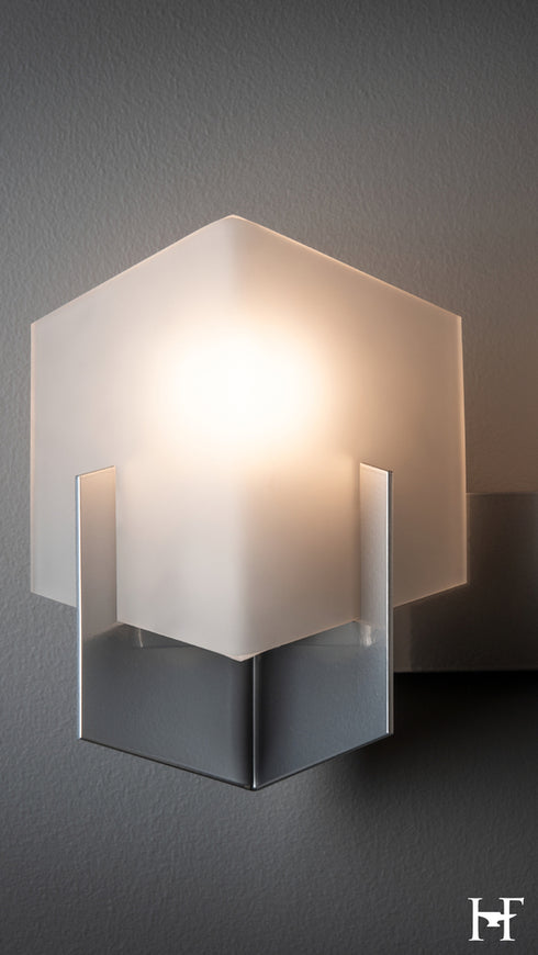 Hubbardton Forge Prisma 3 Light Bath Sconce in Sterling Finish Model: 201357-SKT-85-GG0816