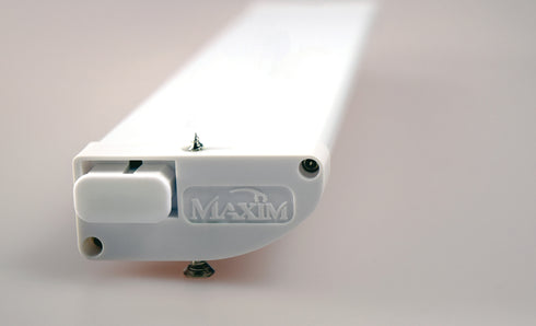 Maxim CounterMax MX-L120-LO CounterMax MX L120 LO Under Cabinet in White Finish Model: 89901WT