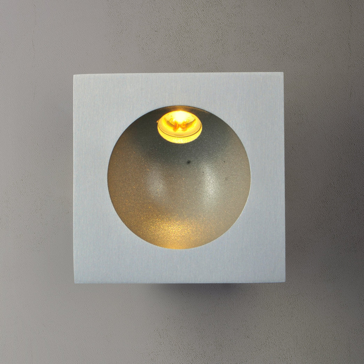 ET2 Alumilux Step Light Outdoor Wall Mount Model: E41403-SA– Lighting ...