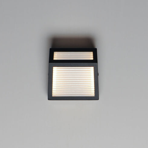 ET2 Totem Outdoor Wall Mount Model: E30122-144BK