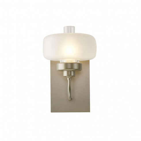 Hubbardton Forge New Traditional Nola Sconce Model: 203320-SKT-03-WC0593