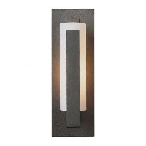 Hubbardton Forge Vertical Bar Sconce Model: 217185-FLU-82-GG0065