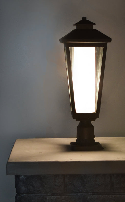 Maxim Aberdeen Outdoor Pol Post Mount Model: 2140CLFTAT