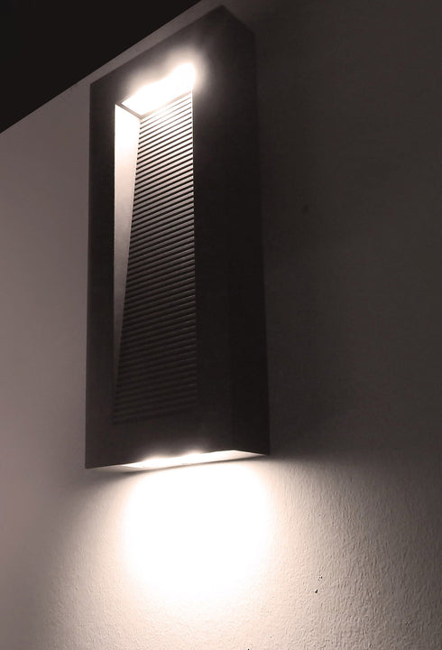 Maxim Avenue LED Outdoor Wall Mount Model: 54350ABZ