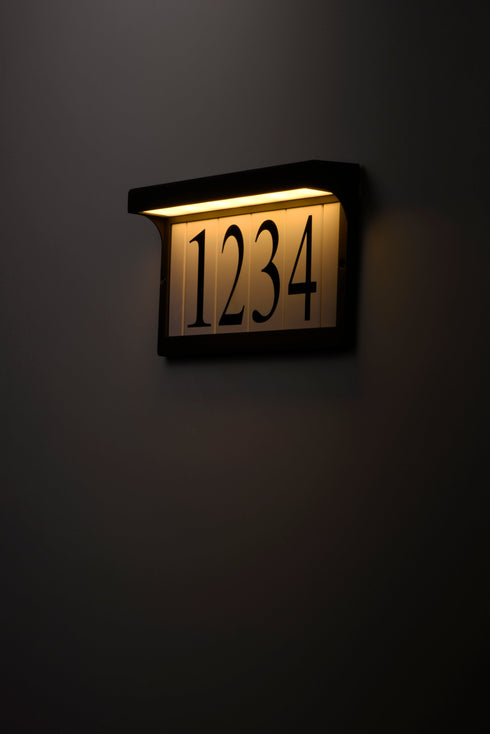 Maxim LED Address Light Frame Model: 53610BK