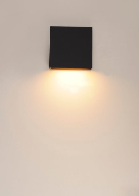 Maxim Pathfinder LED Outdoor Wall Sconce Model: 52120BK