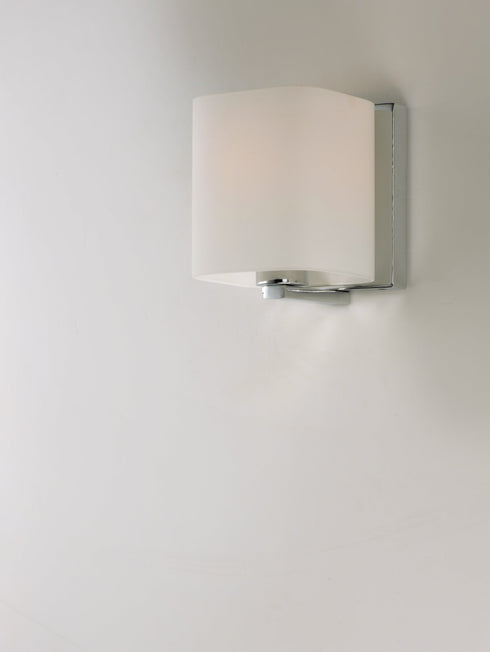 Maxim Wrap 1 Light Bath Vanity Model: 11251SWSN
